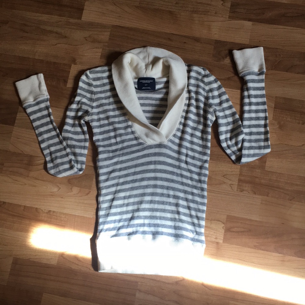 American eagle long sleeve